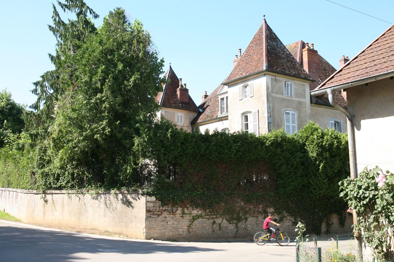 Chaucenne 25170 Canton De Audeux Le Doubs La Route Des Communes chaucenne-25170-canton-de-audeux-le-doubs-la-route-des-communes