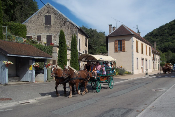 Vuillafans (25840) , Canton de Vuillafans, Le Doubs, La route des communes